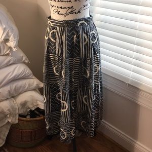 Midi skirt